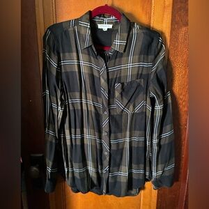 beachlunchlounge Black and Olive Plaid Shirt